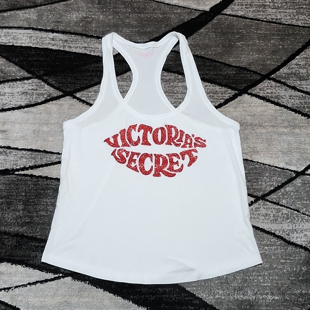 VICTORIA SECRET GLITTER SHINE LIP- STICK 💋 2019 RACERBACK TANK-TOP